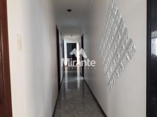 Casa Para Alugar com 6 quartos sendo 4 suítes no bairro Brasília em Feira De Santana