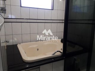 Casa Para Alugar com 6 quartos sendo 4 suítes no bairro Brasília em Feira De Santana