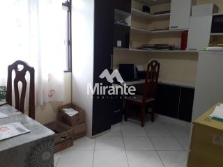 Casa Para Alugar com 6 quartos sendo 4 suítes no bairro Brasília em Feira De Santana