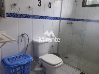 Casa Para Alugar com 6 quartos sendo 4 suítes no bairro Brasília em Feira De Santana