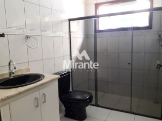 Casa Para Alugar com 6 quartos sendo 4 suítes no bairro Brasília em Feira De Santana