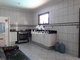 Casa Para Alugar com 6 quartos sendo 4 suítes no bairro Brasília em Feira De Santana