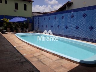 Casa Para Alugar com 6 quartos sendo 4 suítes no bairro Brasília em Feira De Santana