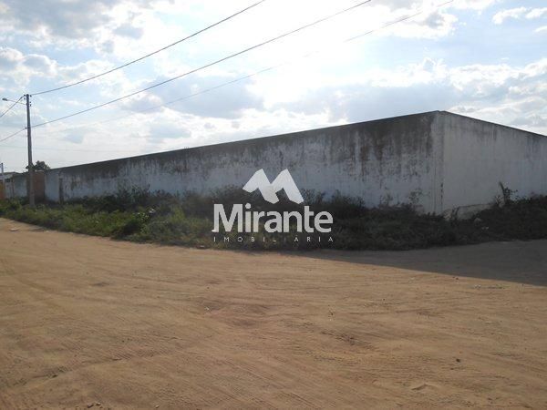 Lote / Terreno de Bairro Para Alugar no bairro Queimadinha em Feira De Santana