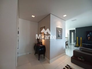 Apartamento mobiliado Para Vender com 3 quartos sendo 3 suítes no bairro Santa Mônica em Feira De Santana