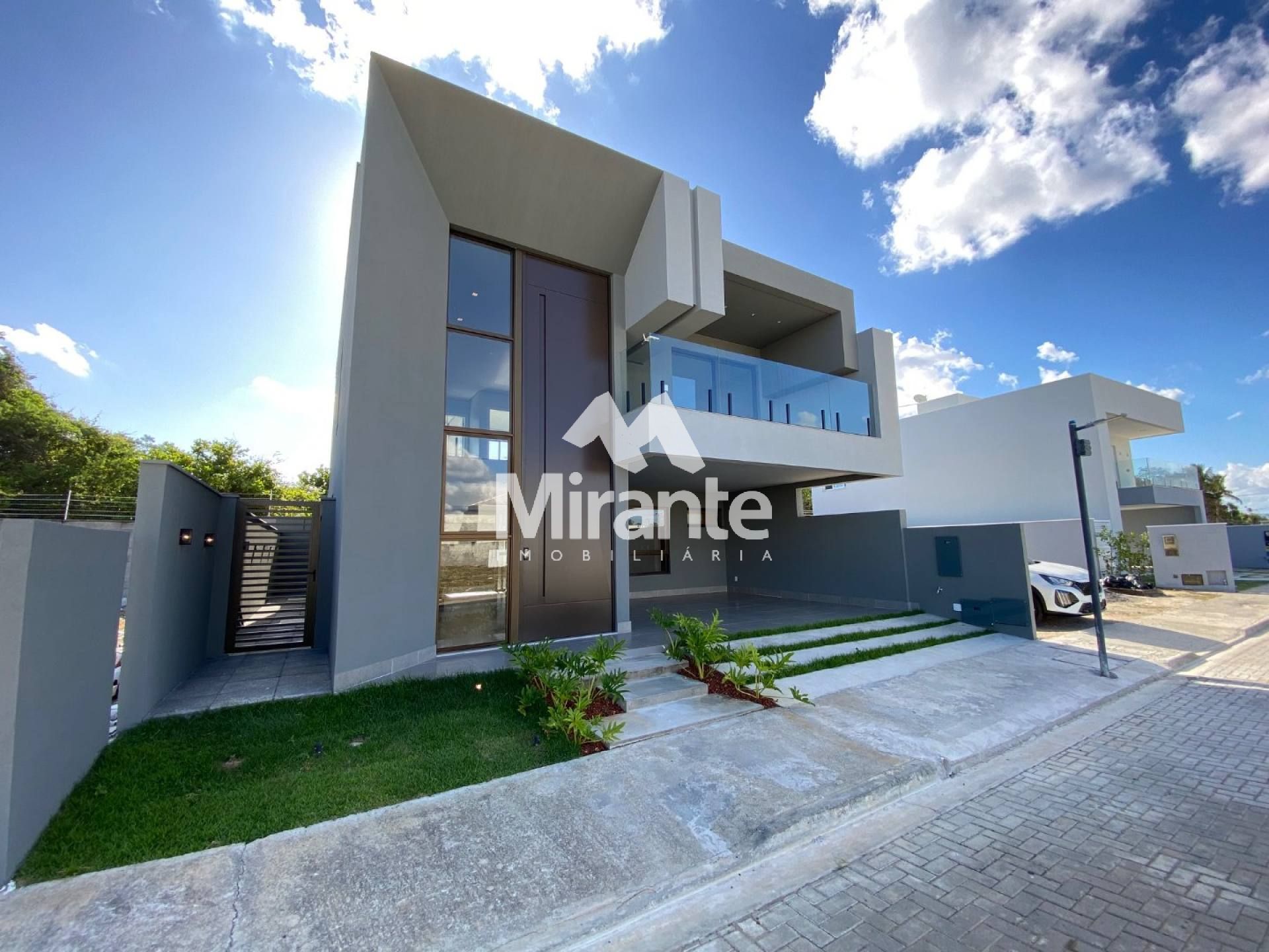 Casa de Condomínio Para Vender com 4 quartos sendo 2 suítes no bairro Sim em Feira De Santana