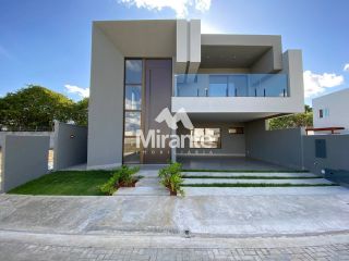 Casa de Condomínio Para Vender com 4 quartos sendo 2 suítes no bairro Sim em Feira De Santana