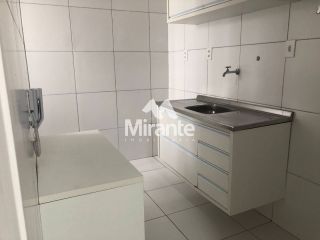 Apartamento Para Alugar com 2 quartos sendo 1 suíte no bairro Sim em Feira De Santana