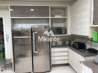 Apartamento Para Vender com 4 quartos sendo 4 suítes no bairro Santa Mônica em Feira De Santana