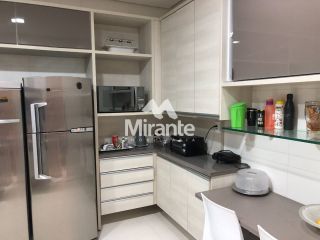 Apartamento Para Vender com 4 quartos sendo 4 suítes no bairro Santa Mônica em Feira De Santana