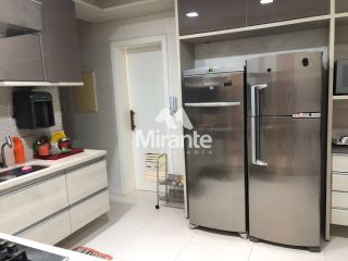 Apartamento Para Vender com 4 quartos sendo 4 suítes no bairro Santa Mônica em Feira De Santana