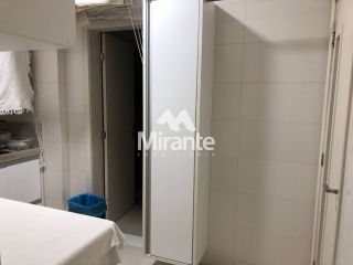 Apartamento Para Vender com 4 quartos sendo 4 suítes no bairro Santa Mônica em Feira De Santana