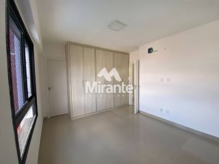 Apartamento Para Vender com 3 quartos sendo 1 suíte no bairro Santa Mônica em Feira De Santana