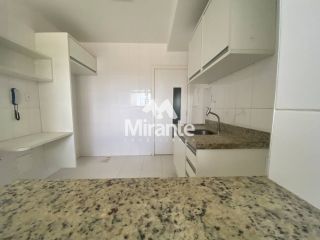 Apartamento Para Alugar com 3 quartos sendo 1 suíte no bairro Santa Mônica em Feira De Santana