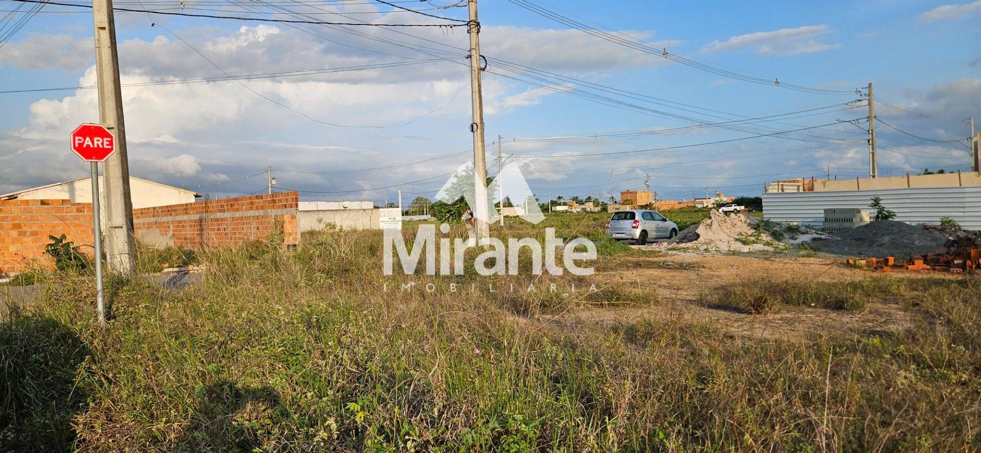 Lote / Terreno de Condomínio Para Vender no bairro Sim em Feira De Santana