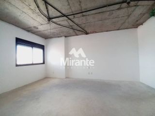 Apartamento Para Vender com 3 quartos, sendo 3 suítes no bairro Santa Mônica em Feira De Santana