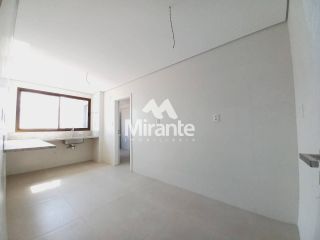 Apartamento Para Vender com 3 quartos, sendo 3 suítes no bairro Santa Mônica em Feira De Santana