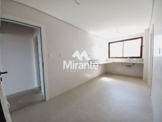Apartamento Para Vender com 3 quartos, sendo 3 suítes no bairro Santa Mônica em Feira De Santana
