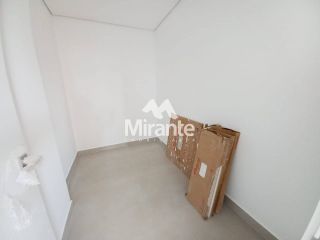 Apartamento Para Vender com 3 quartos, sendo 3 suítes no bairro Santa Mônica em Feira De Santana