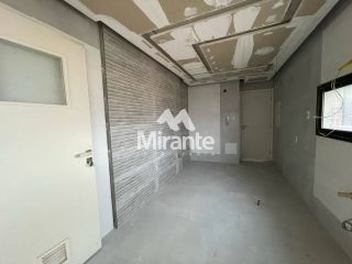 Apartamento Para Vender com 3 quartos sendo 3 suítes no bairro Santa Mônica em Feira De Santana