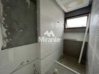 Apartamento Para Vender com 3 quartos sendo 3 suítes no bairro Santa Mônica em Feira De Santana