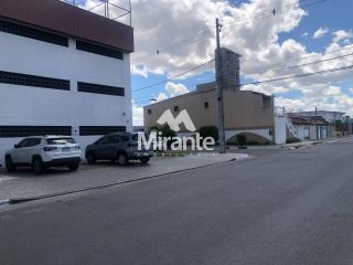 Apartamento Para Vender com 3 quartos sendo 1 suíte no bairro Santa Mônica em Feira De Santana