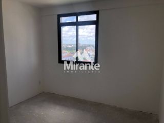 Apartamento Para Vender com 3 quartos sendo 1 suíte no bairro Santa Mônica em Feira De Santana