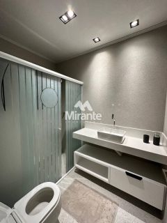 Apartamento Para Vender no Portal das Mansões com 4 quartos sendo 4 suítes no bairro Santa Mônica em Feira De Santana