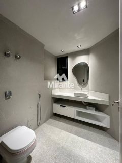 Apartamento Para Vender no Portal das Mansões com 4 quartos sendo 4 suítes no bairro Santa Mônica em Feira De Santana