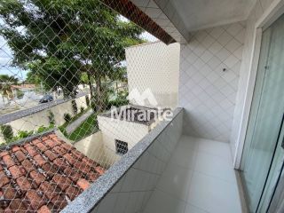 Casa de Condomínio Para Vender com 2 quartos sendo 1 suíte no bairro Capuchinhos em Feira De Santana