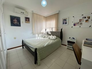 Casa de Condomínio Para Vender com 2 quartos sendo 1 suíte no bairro Capuchinhos em Feira De Santana