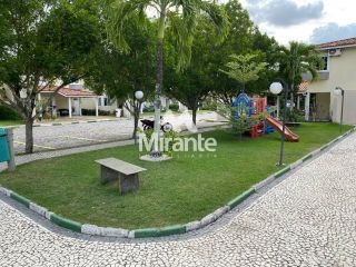 Casa de Condomínio Para Vender com 2 quartos sendo 1 suíte no bairro Capuchinhos em Feira De Santana
