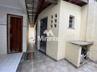 Casa de Condomínio Para Vender com 2 quartos sendo 1 suíte no bairro Capuchinhos em Feira De Santana