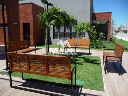 Casa de Condomínio Para Vender com 3 quartos sendo 3 suítes no bairro Sim em Feira De Santana