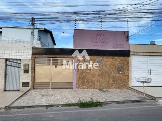 Casa Para Vender no bairro Ponto Central em Feira De Santana