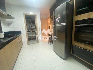 Casa de Condomínio Para Vender com 3 quartos sendo 3 suítes no bairro Sim em Feira De Santana