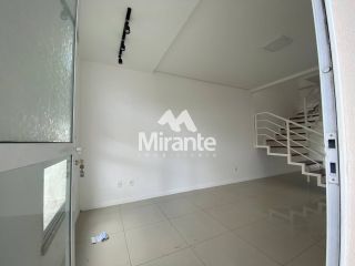 Casa de Condomínio Para Vender com 3 quartos sendo 3 suítes no bairro Sim em Feira De Santana