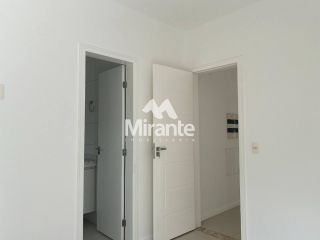 Casa de Condomínio Para Vender com 3 quartos sendo 3 suítes no bairro Sim em Feira De Santana