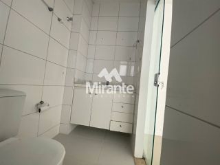 Casa de Condomínio Para Alugar com 3 quartos sendo 3 suítes no bairro Sim em Feira De Santana