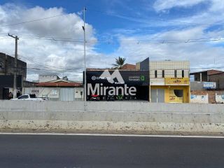 Casa Para Alugar com 3 quartos sendo 1 suíte no bairro Brasília em Feira De Santana