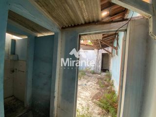 Casa Para Alugar com 3 quartos sendo 1 suíte no bairro Brasília em Feira De Santana