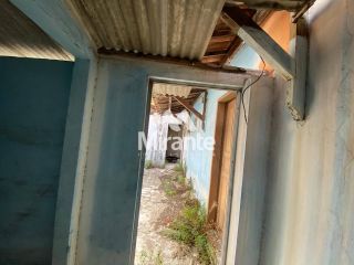 Casa Para Alugar com 3 quartos sendo 1 suíte no bairro Brasília em Feira De Santana