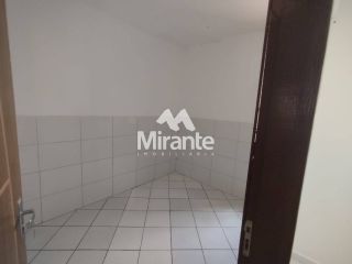 Casa Para Vender com 3 quartos no bairro Feira VII em Feira De Santana