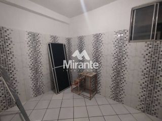 Casa Para Vender com 3 quartos no bairro Feira VII em Feira De Santana