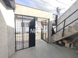 Casa Para Vender com 3 quartos no bairro Feira VII em Feira De Santana