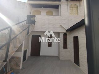 Casa Para Vender com 3 quartos no bairro Feira VII em Feira De Santana