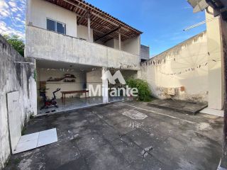 Casa Para Vender com 5 quartos sendo 3 suítes no bairro Brasília em Feira De Santana
