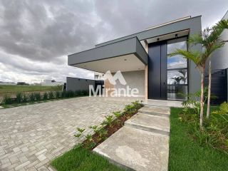 Casa de Condomínio Para Vender com 3 quartos sendo 3 suítes no bairro Registro em Feira De Santana