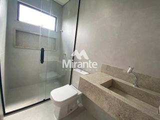 Casa de Condomínio Para Vender com 3 quartos sendo 3 suítes no bairro Registro em Feira De Santana