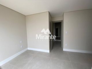 Casa de Condomínio Para Vender com 3 quartos sendo 3 suítes no bairro Registro em Feira De Santana